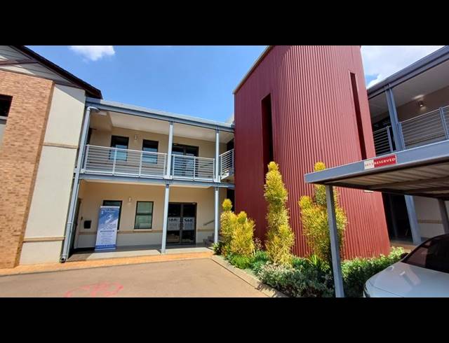 BUSINESS PROPERTY TO RENT IN MIDSTREAM ESTATE